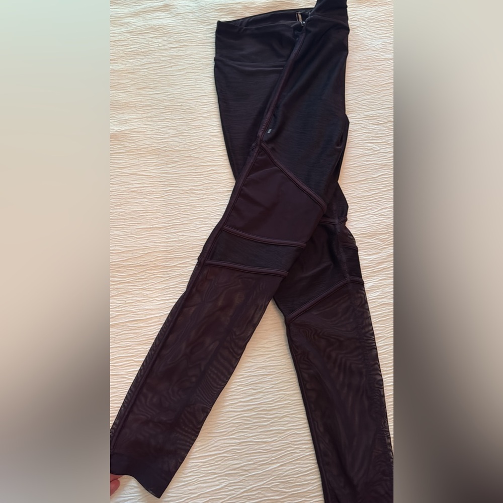 Mesh purple athletic leggings